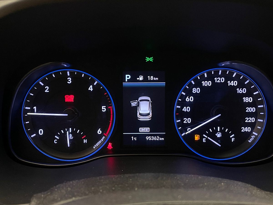 Hyundai Kona, 2018г., передний привод, робот