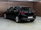 Opel Astra, 2013г., передний привод, автомат