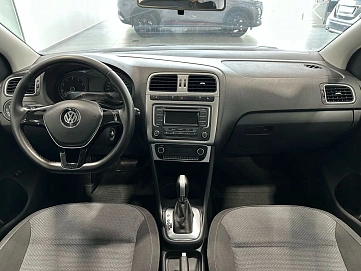 Volkswagen Polo, 2015г, передний привод, автомат