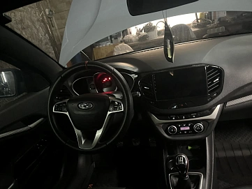 Lada (ВАЗ) Vesta, 2019г, передний привод, механика