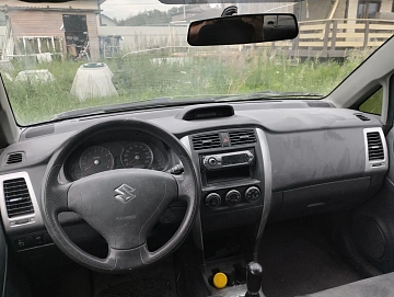 Suzuki Liana, 2004г, полный привод, механика