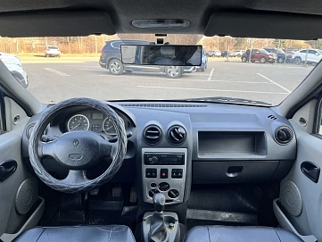 Renault Logan, 2005г, передний привод, механика