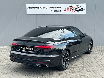 Audi A4, 2021г, передний привод, робот