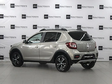 Renault , 2015г., передний привод, механика