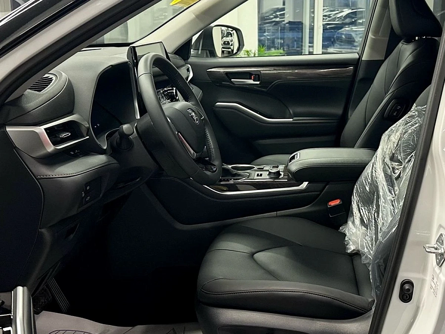 Toyota Highlander, 2025г., полный привод, автомат
