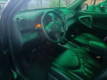 Toyota RAV4, 2012г, полный привод, автомат
