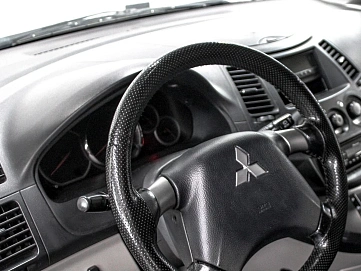 Mitsubishi Grandis, 2006г, полный привод, автомат