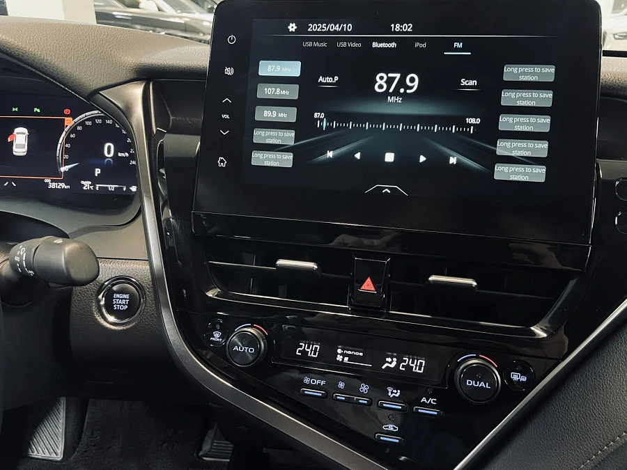 Toyota Camry, 2023г., передний привод, автомат