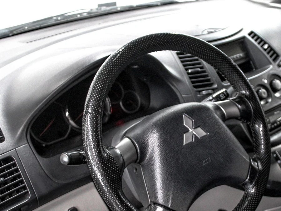 Mitsubishi Grandis, 2006г., полный привод, автомат