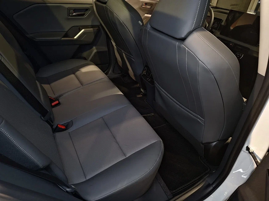 Toyota RAV4, 2026г., передний привод, вариатор