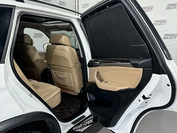BMW X5, 2011г, передний привод, автомат