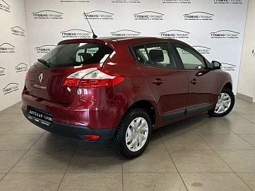 Renault Megane, 2014г, передний привод, автомат