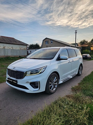 Kia Carnival, 2020г, передний привод, автомат