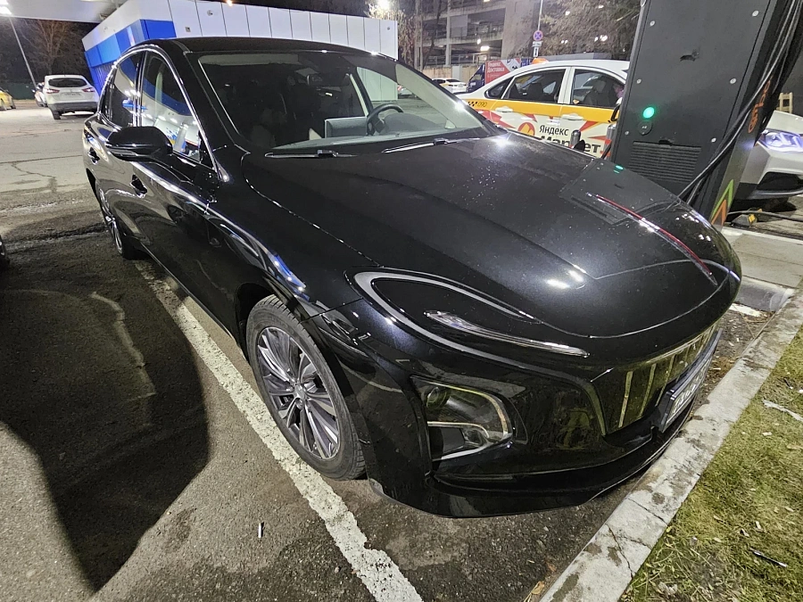 Hongqi E-QM5, 2022г., передний привод, автомат