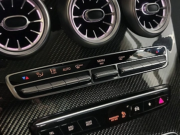 Mercedes-Benz , 2019г., полный привод, автомат