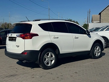 Toyota RAV4, 2013г, полный привод, автомат