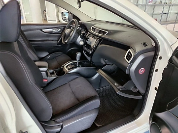 Nissan Qashqai, 2014г, полный привод, вариатор