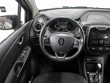 Renault Kaptur, 2017г, передний привод, вариатор