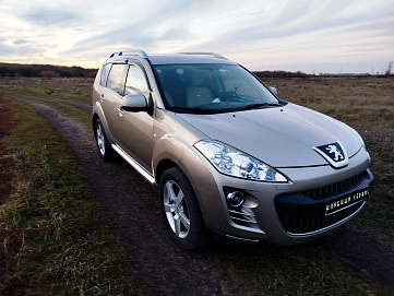 Peugeot 4007, 2008г, полный привод, вариатор