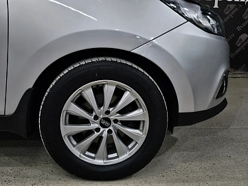 Hyundai ix35, 2011г, передний привод, автомат