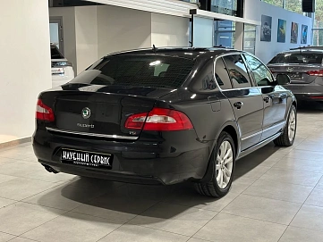 Skoda Superb, 2010г, передний привод, робот