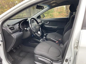 Kia Rio, 2015г, передний привод, механика