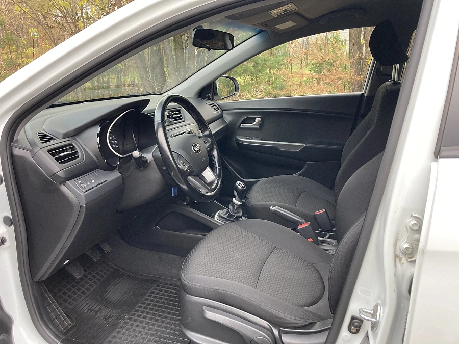 Kia Rio, 2015г., передний привод, механика