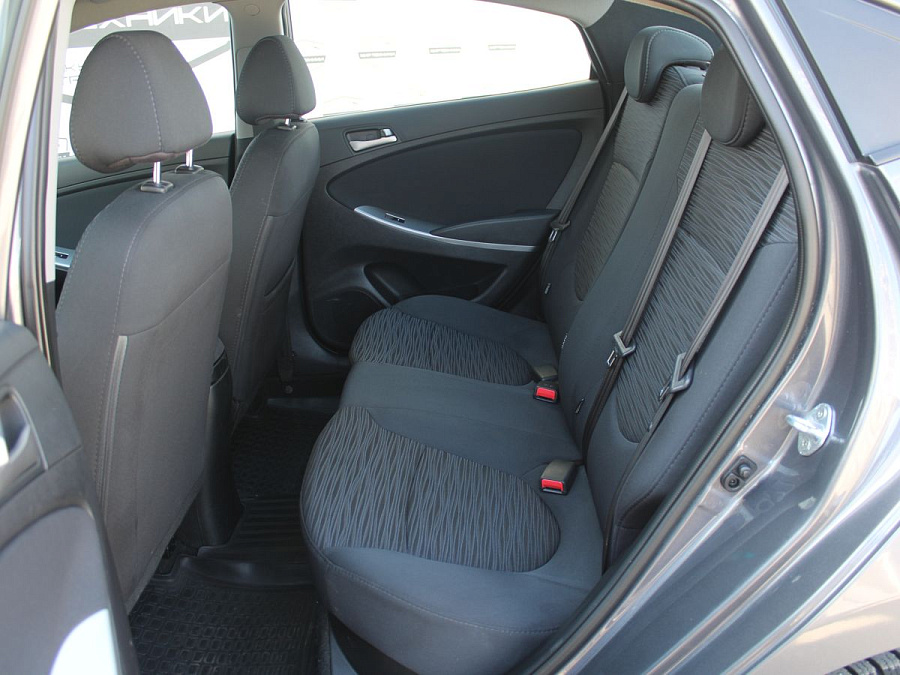 Hyundai Solaris, 2015г., передний привод, механика