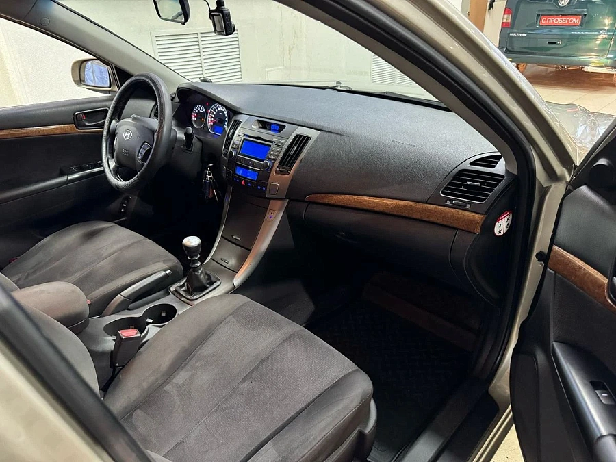 Hyundai Sonata, 2008г., передний привод, механика