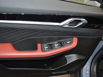 Geely Coolray, 2024г, передний привод, робот