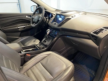 Ford Kuga, 2016г, передний привод, автомат