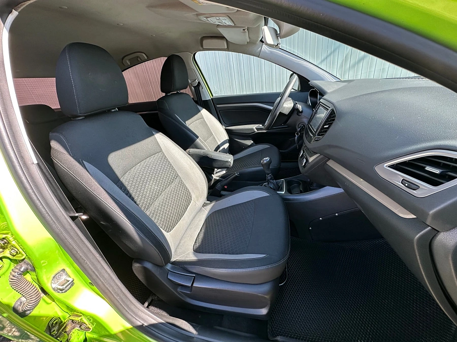 Lada (ВАЗ) Vesta, 2015г., передний привод, механика