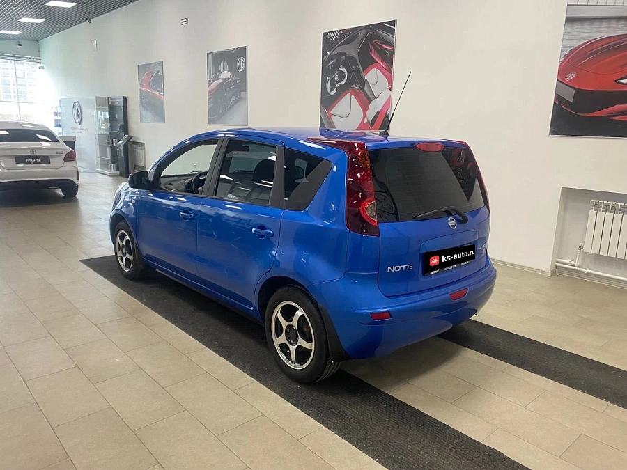 Nissan Note, 2010г., передний привод, механика