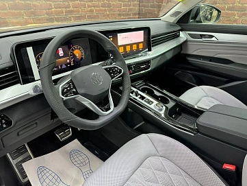 Volkswagen Tavendor, 2025г, полный привод, робот