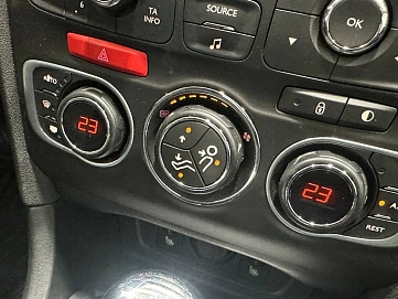 Citroen C4, 2015г, передний привод, автомат