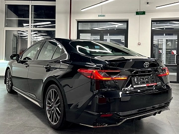 Toyota Camry, 2025г, передний привод, вариатор