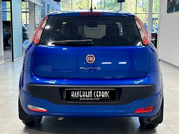 Fiat Punto, 2012г, передний привод, робот