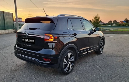Volkswagen T-Cross, 2021г, передний привод, робот