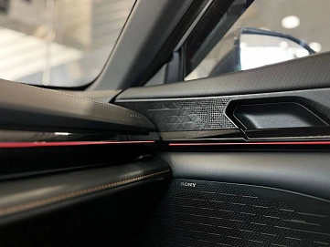 Changan UNI-V, 2023г, передний привод, робот