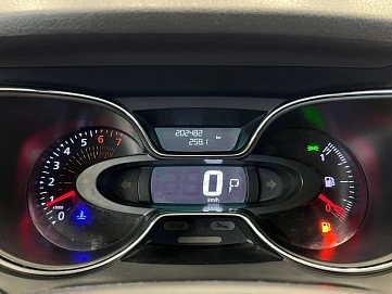 Renault Kaptur, 2017г, полный привод, автомат