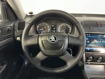 Skoda Octavia, 2010г, передний привод, механика