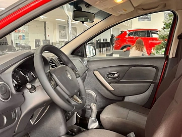 Renault Sandero, 2014г, передний привод, механика