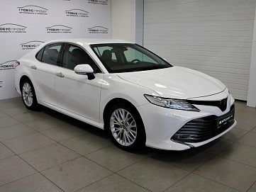 Toyota Camry, 2019г, передний привод, автомат