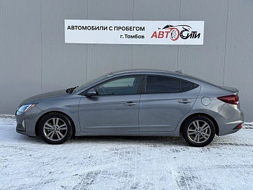 Hyundai Elantra, 2019г, передний привод, автомат
