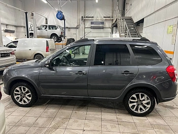 Lada (ВАЗ) , 2022г., передний привод, механика