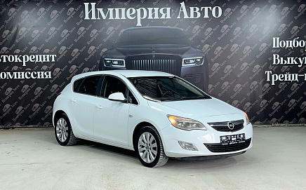 Opel Astra, 2011г, передний привод, автомат