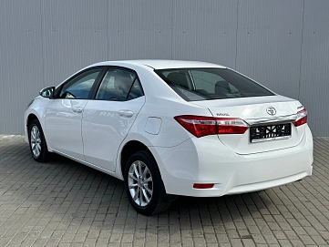 Toyota Corolla, 2013г., передний привод, механика