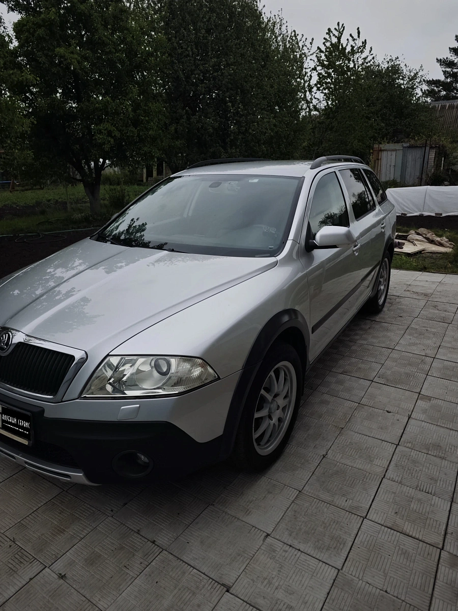 Skoda Octavia, 2008г., полный привод, механика