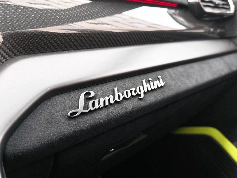 Lamborghini Urus, 2023г., полный привод, автомат