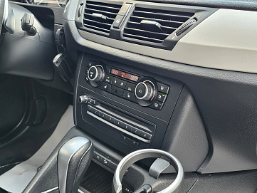 BMW X1, 2010г, полный привод, автомат